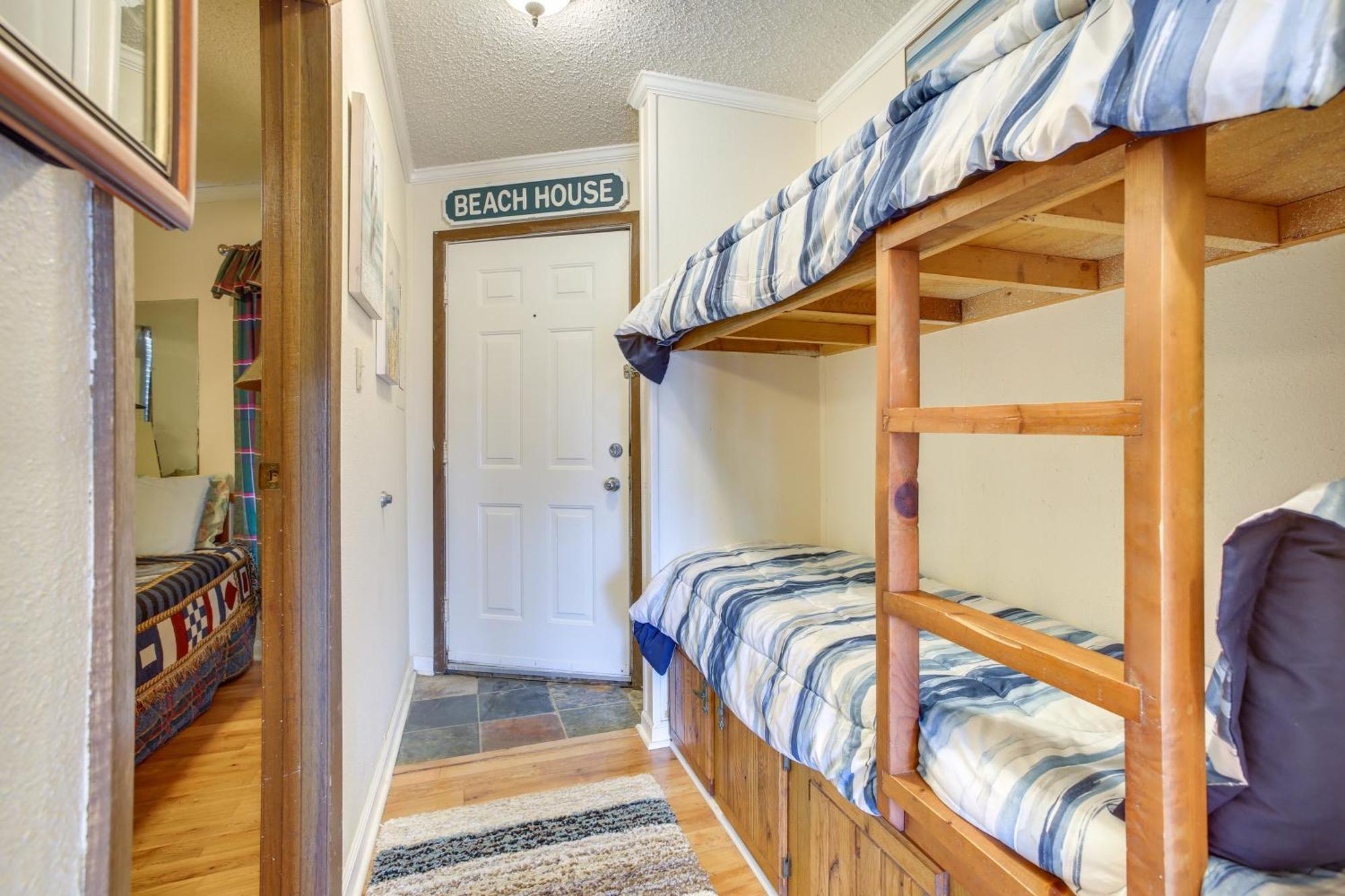 Galveston Retreat With Balcony And Gulf Views! Daire Dış mekan fotoğraf